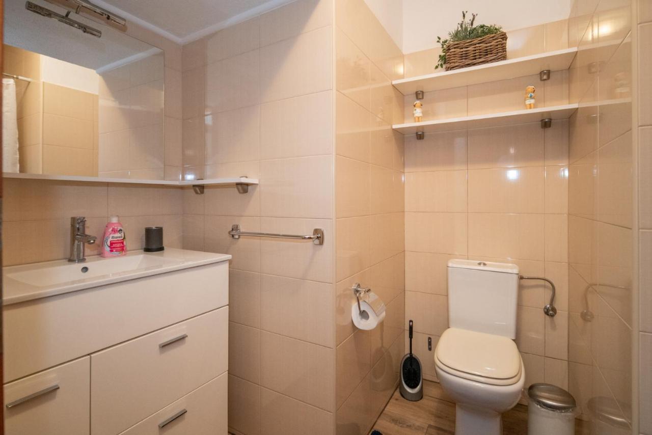 Apartmani Mara Пакоштане Экстерьер фото