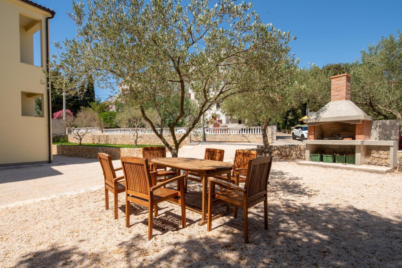 Apartmani Mara Пакоштане Экстерьер фото