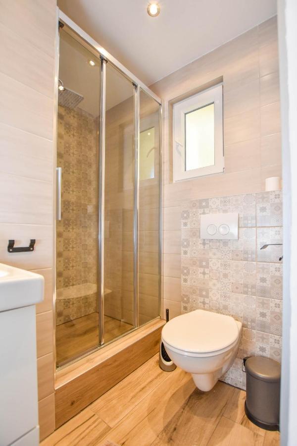 Apartmani Mara Пакоштане Экстерьер фото